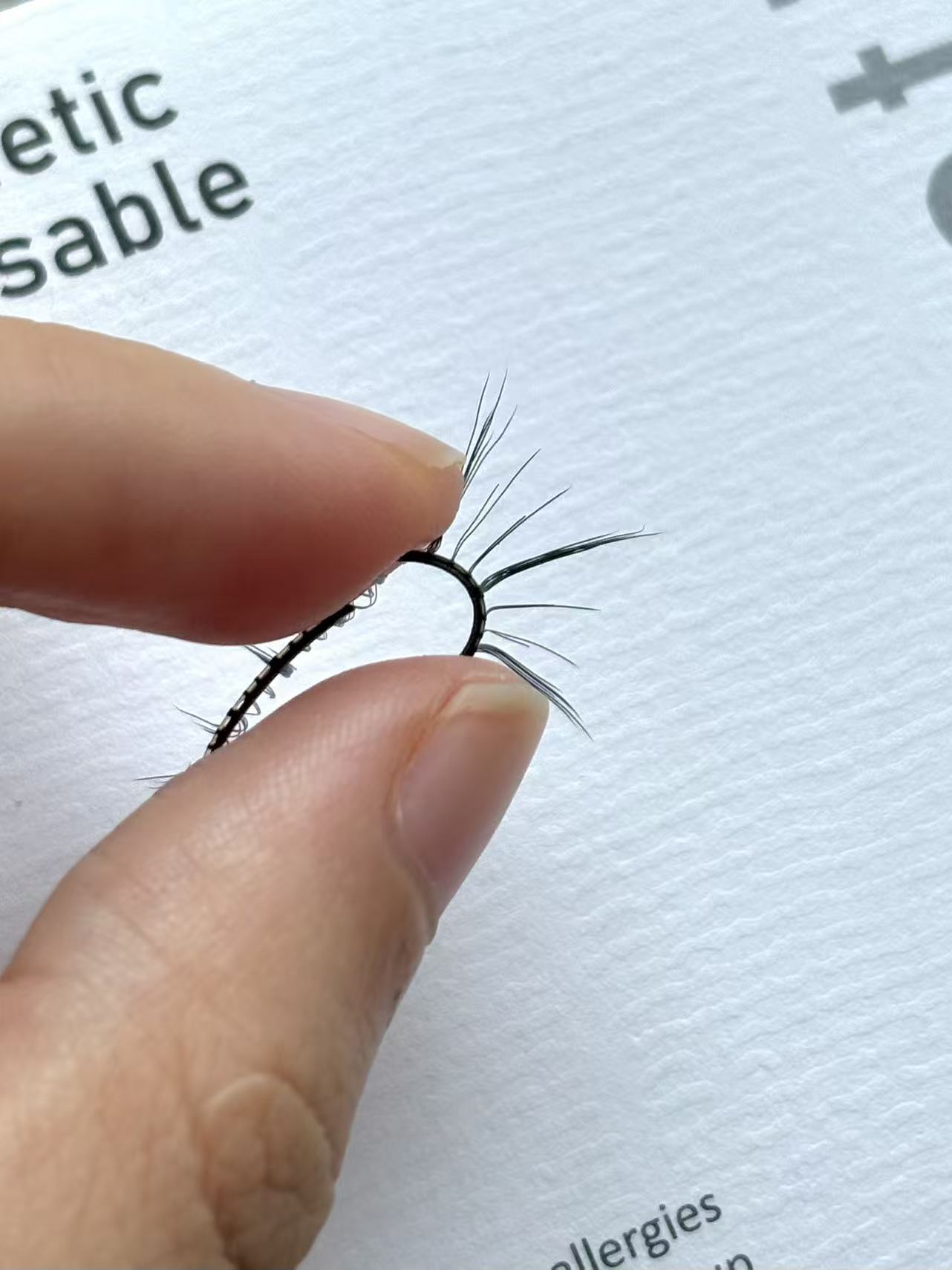 0.17mm柔性软磁带手指弯折